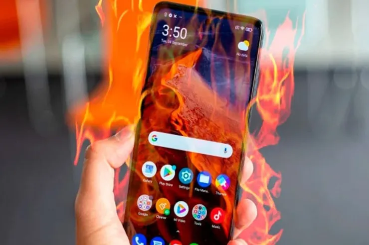 Smartfon çantada niyə qızır: SƏBƏB