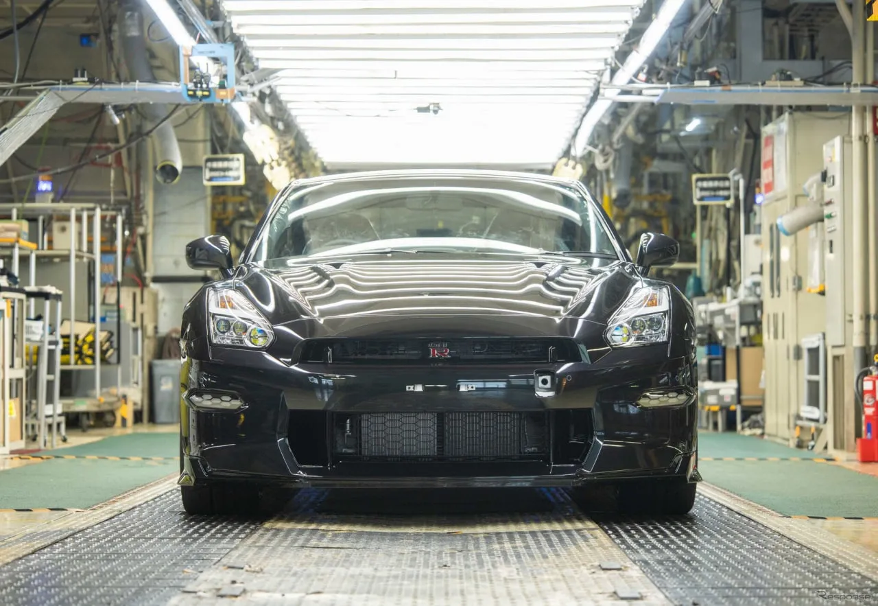 "Nissan" əfsanəvi "GT-R R35" seriyasının istehsalını sonlandırdı